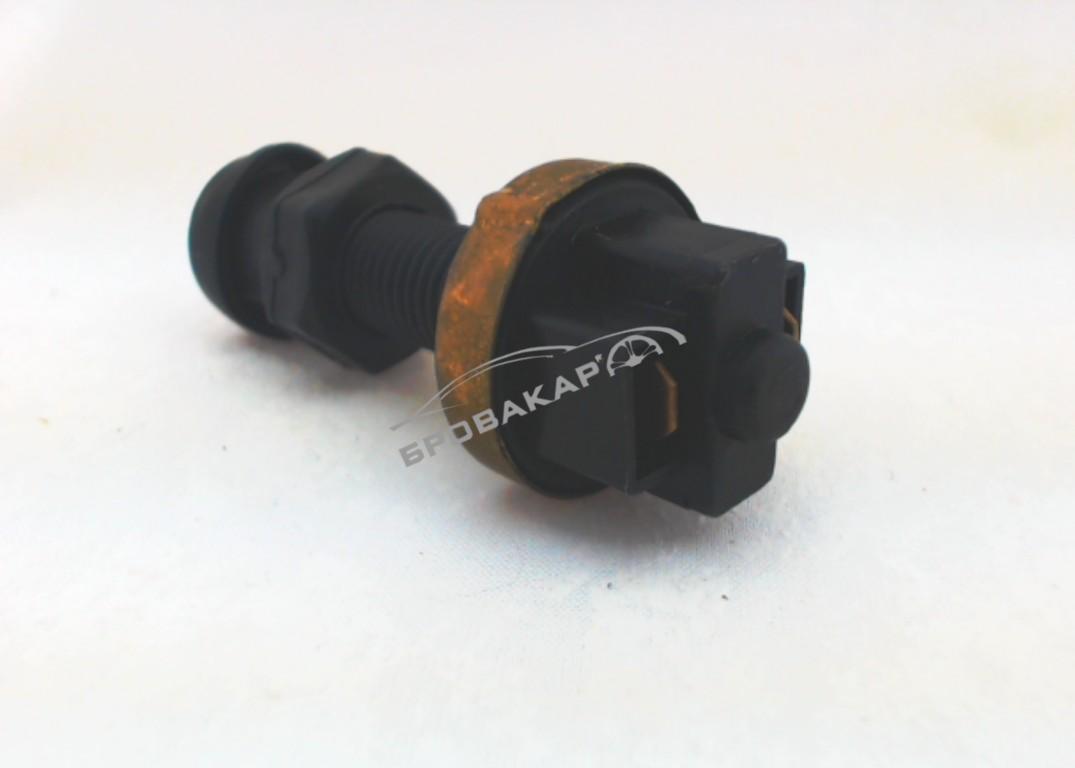 Датчик тормозов Fav.