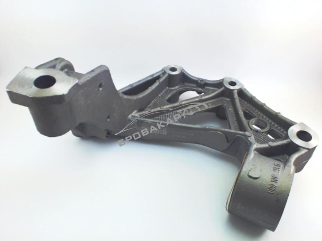 Кронштейн рычага Fab.лев.