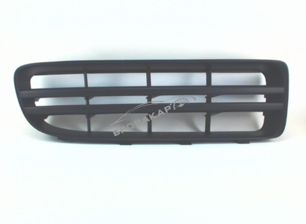 Заглушка перед.бампера Oct.2001г.прав.турб.